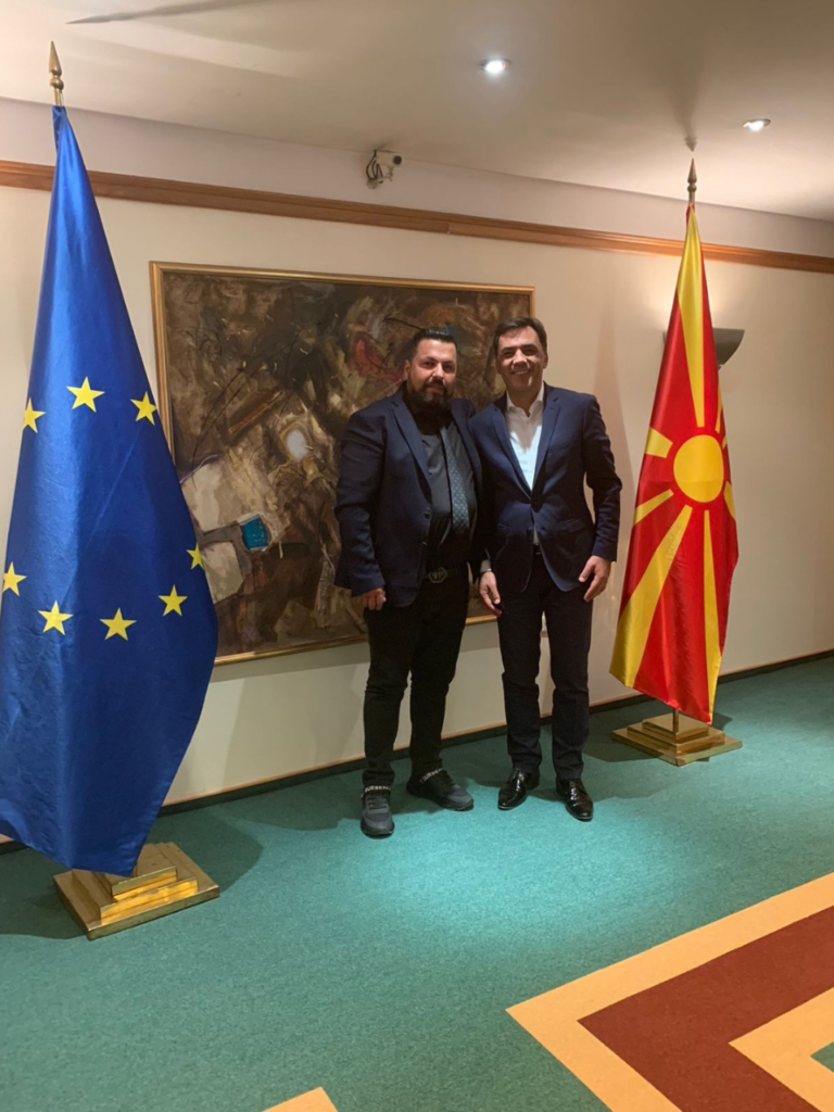 ΝΙΚΟΣ ΤΣΕΡΚΕΖΙΔΗΣ (32)